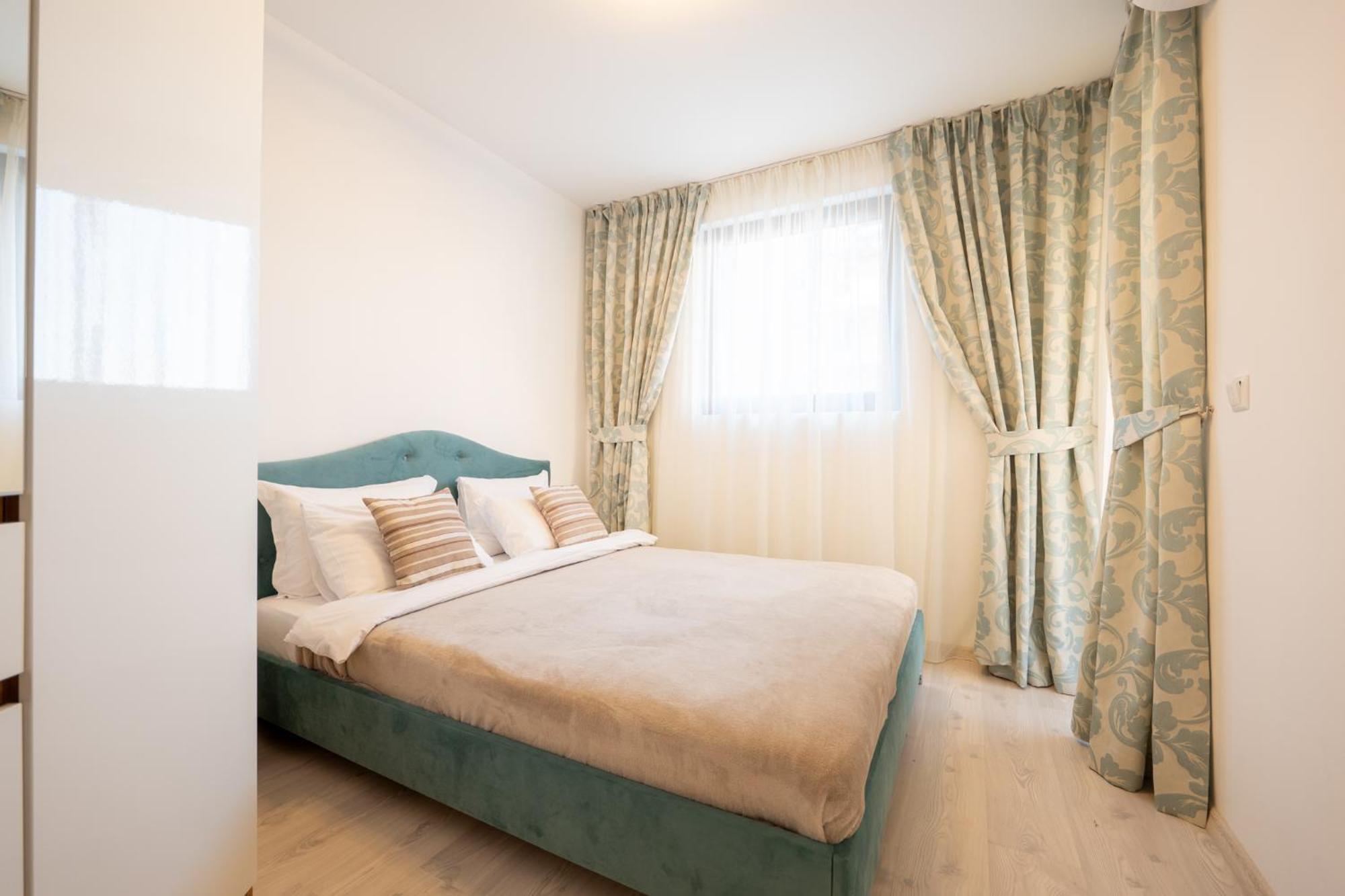 Millennium II Family Paradise Aparthotel Sveti Vlas Ngoại thất bức ảnh