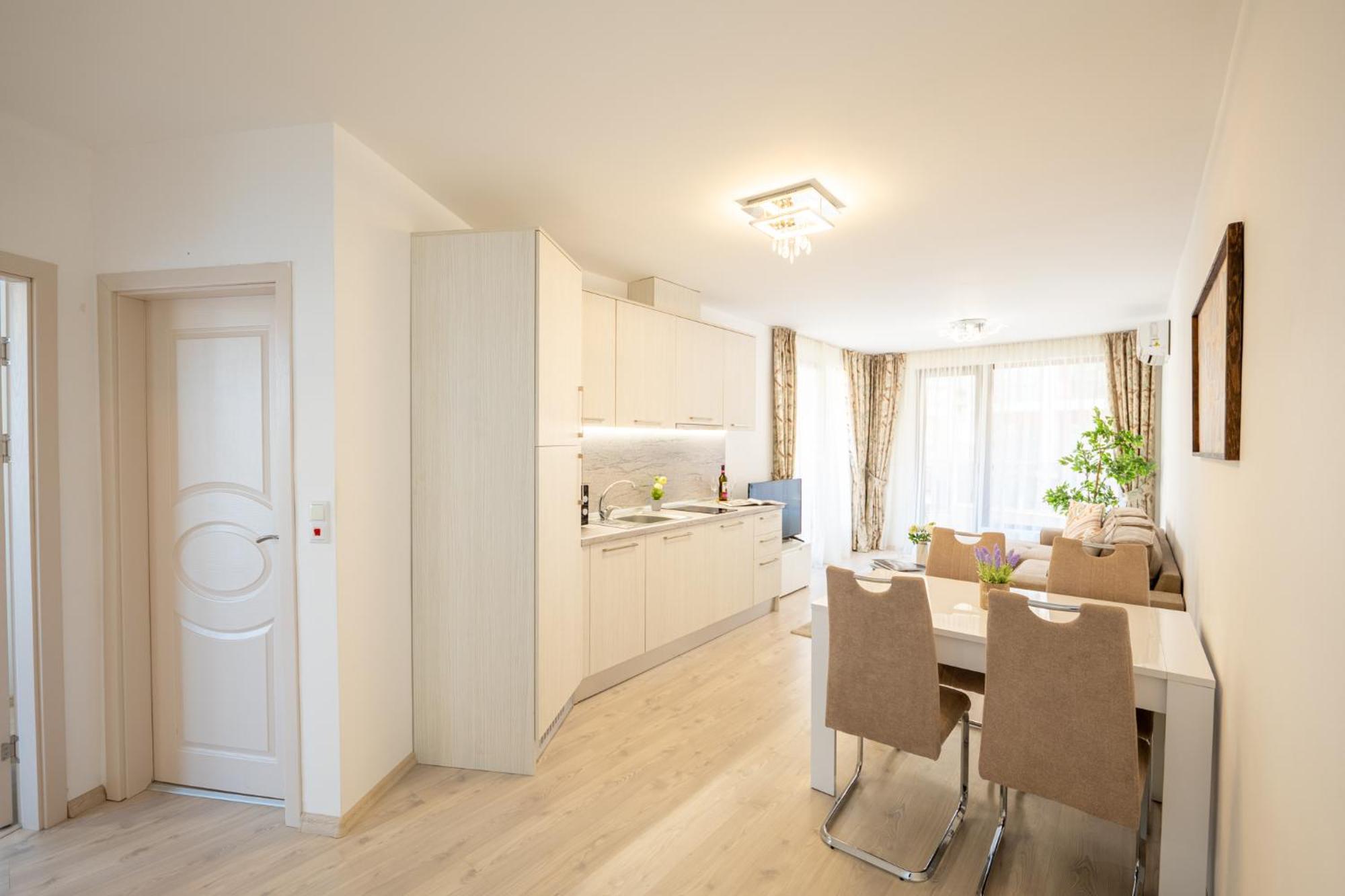 Millennium II Family Paradise Aparthotel Sveti Vlas Ngoại thất bức ảnh